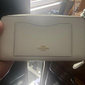 Coach Accordion Wallet, White.